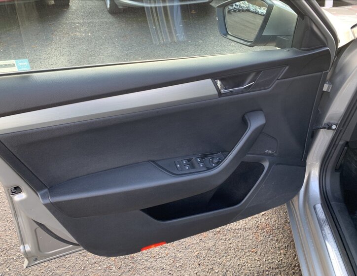 Škoda Superb Kombi 2,0 l 110 kw