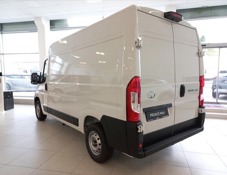 Toyota ProAce Skříň 2,2 l 103 kw