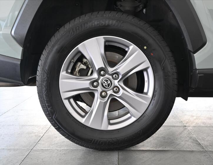 Toyota RAV4 31