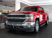 Chevrolet Silverado 1