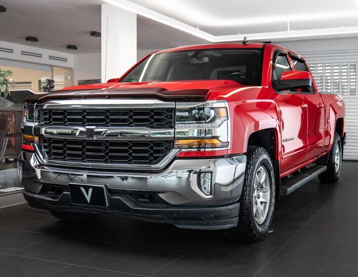 Chevrolet Silverado 1