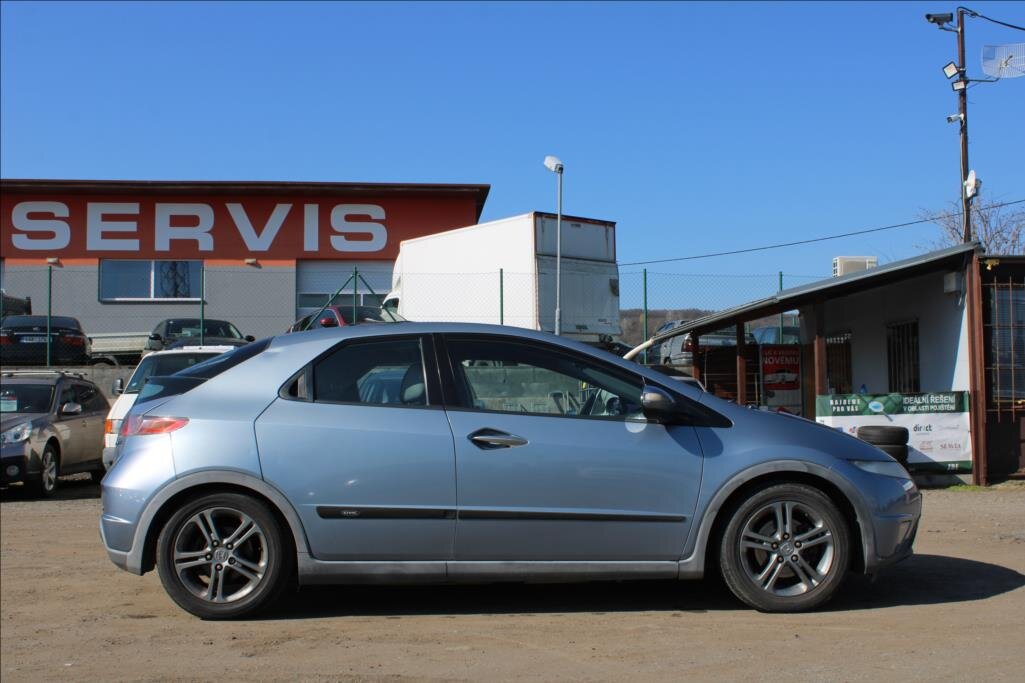 Honda Civic Hatchback 1,8 l 103 kw