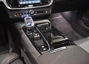 Volvo V90 27
