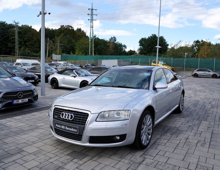 Audi A8 Sedan 3,0 l 171 kw