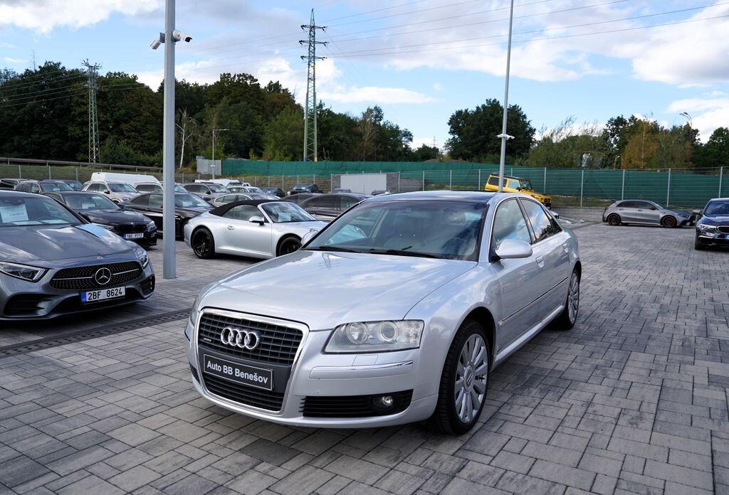 Audi A8 Sedan 3,0 l 171 kw