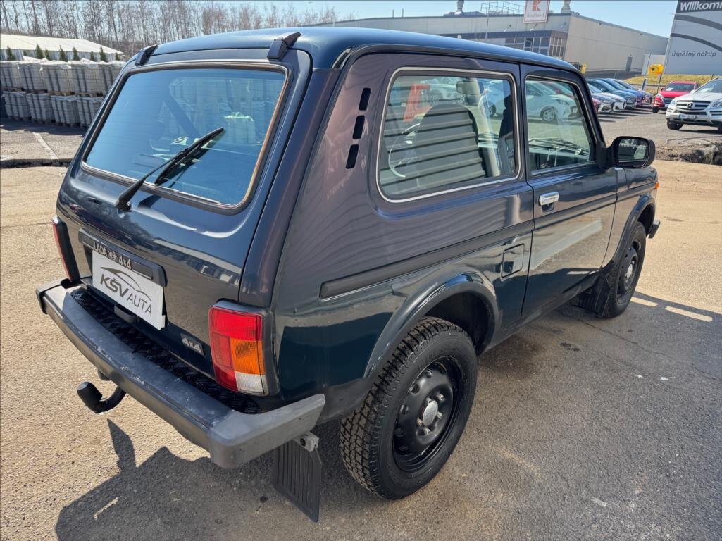 Lada Niva SUV 1,7 l 61 kw
