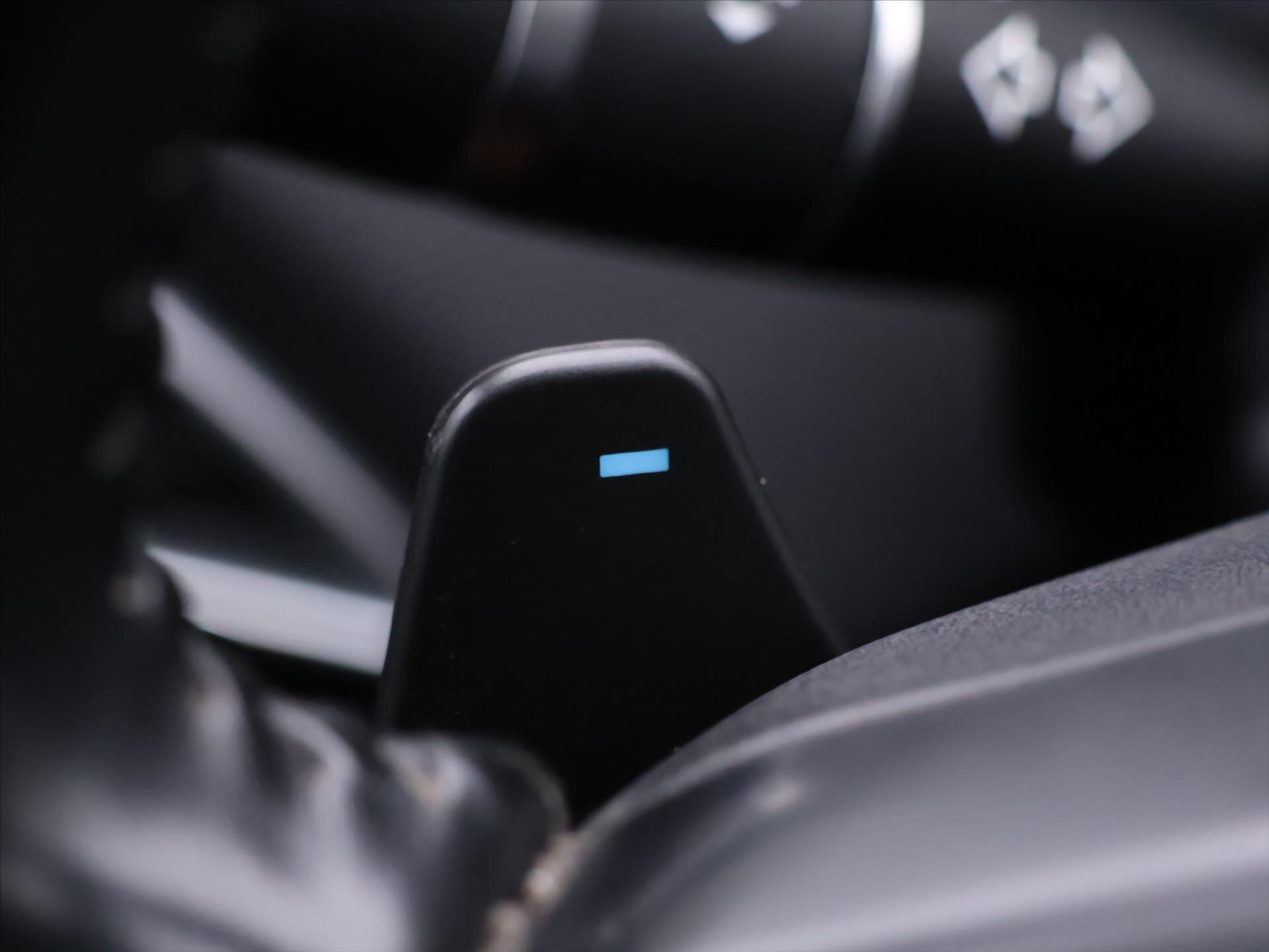 Jaguar F-Pace SUV 2,0 l 132 kw