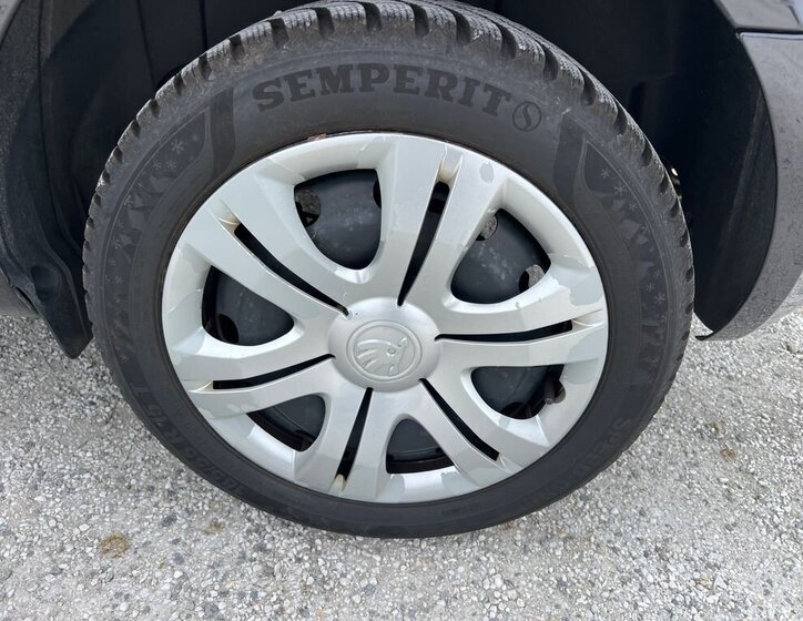 Škoda Roomster Kombi 1,2 l 63 kw