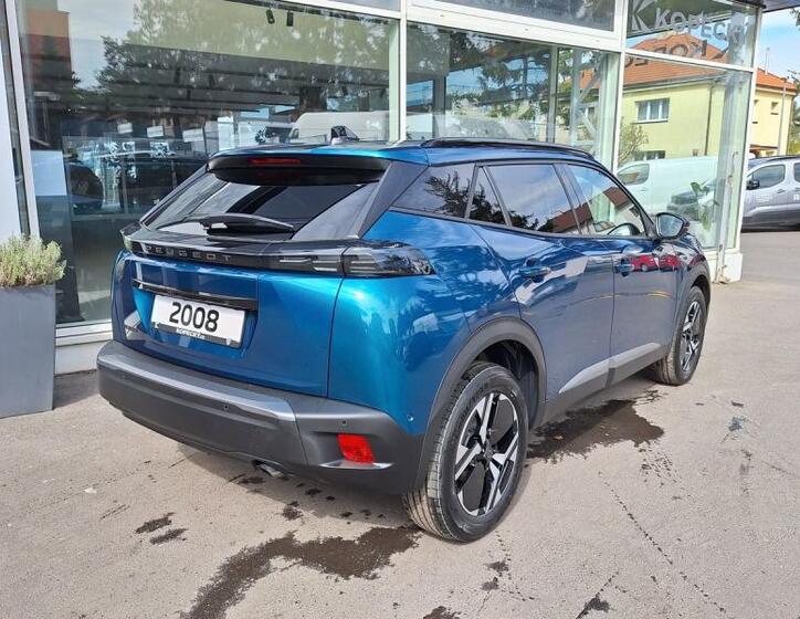 Peugeot 2008 7
