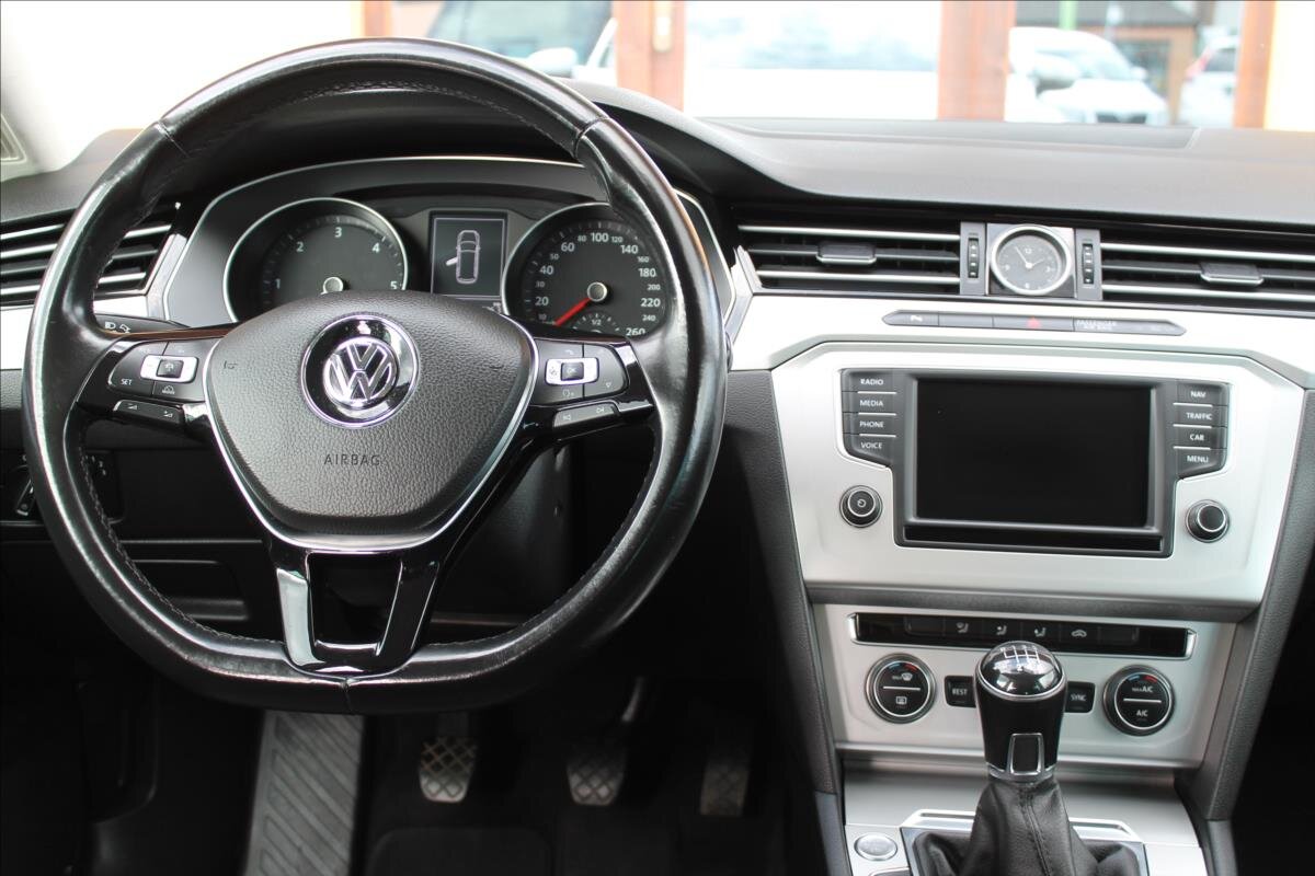 Volkswagen Passat Kombi 2,0 l 110 kw