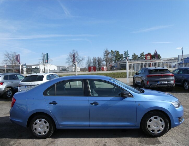Škoda Rapid Liftback 1,2 l 63 kw