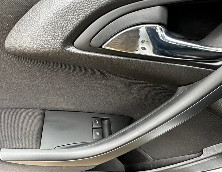 Opel Astra Hatchback 1,6 l 85 kw