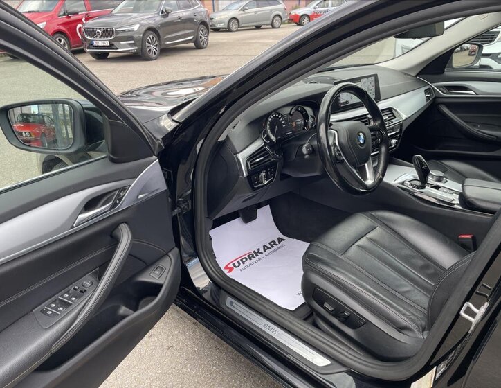 BMW Řada 5 Kombi 2,0 l 140 kw