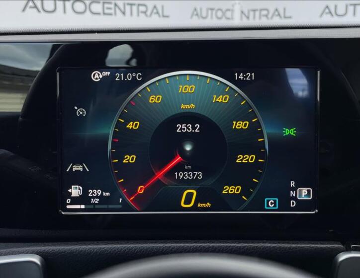 Mercedes-Benz GLB 14