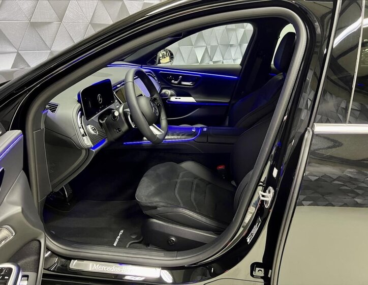 Mercedes-Benz Třídy E Sedan / Limuzína 2,0 l 240 kw