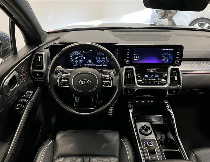 KIA Sorento 5