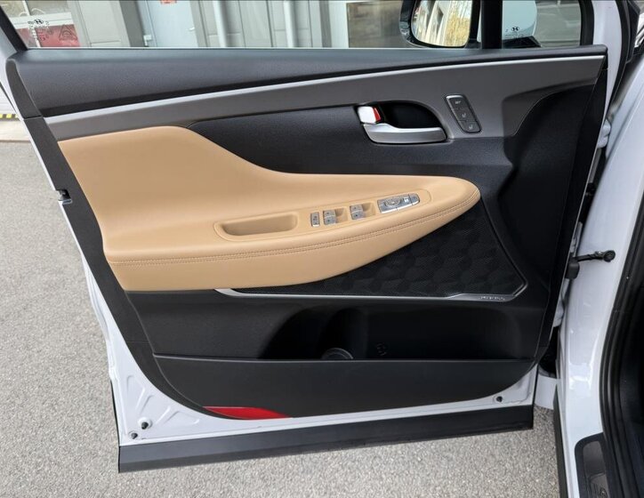 Hyundai Santa Fe SUV / Terénní 2,2 l 142 kw