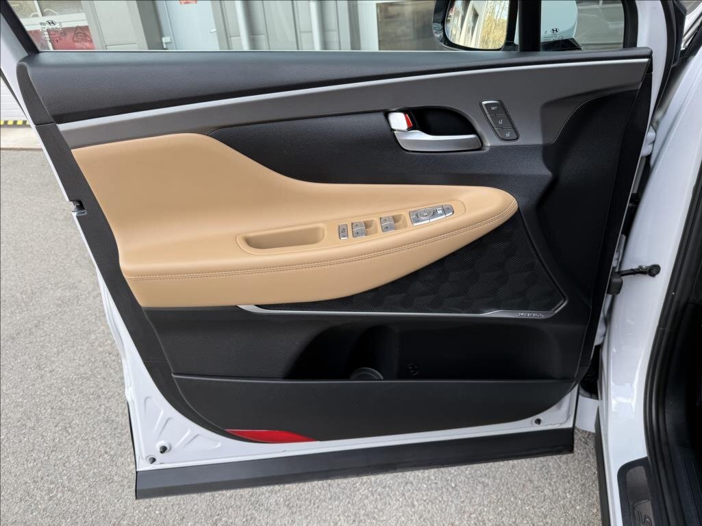 Hyundai Santa Fe SUV / Terénní 2,2 l 142 kw