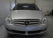 Mercedes-Benz Třídy R SUV 5,0 l 225 kw