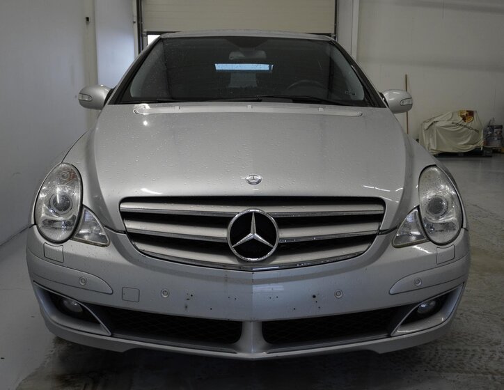 Mercedes-Benz Třídy R SUV 5,0 l 225 kw