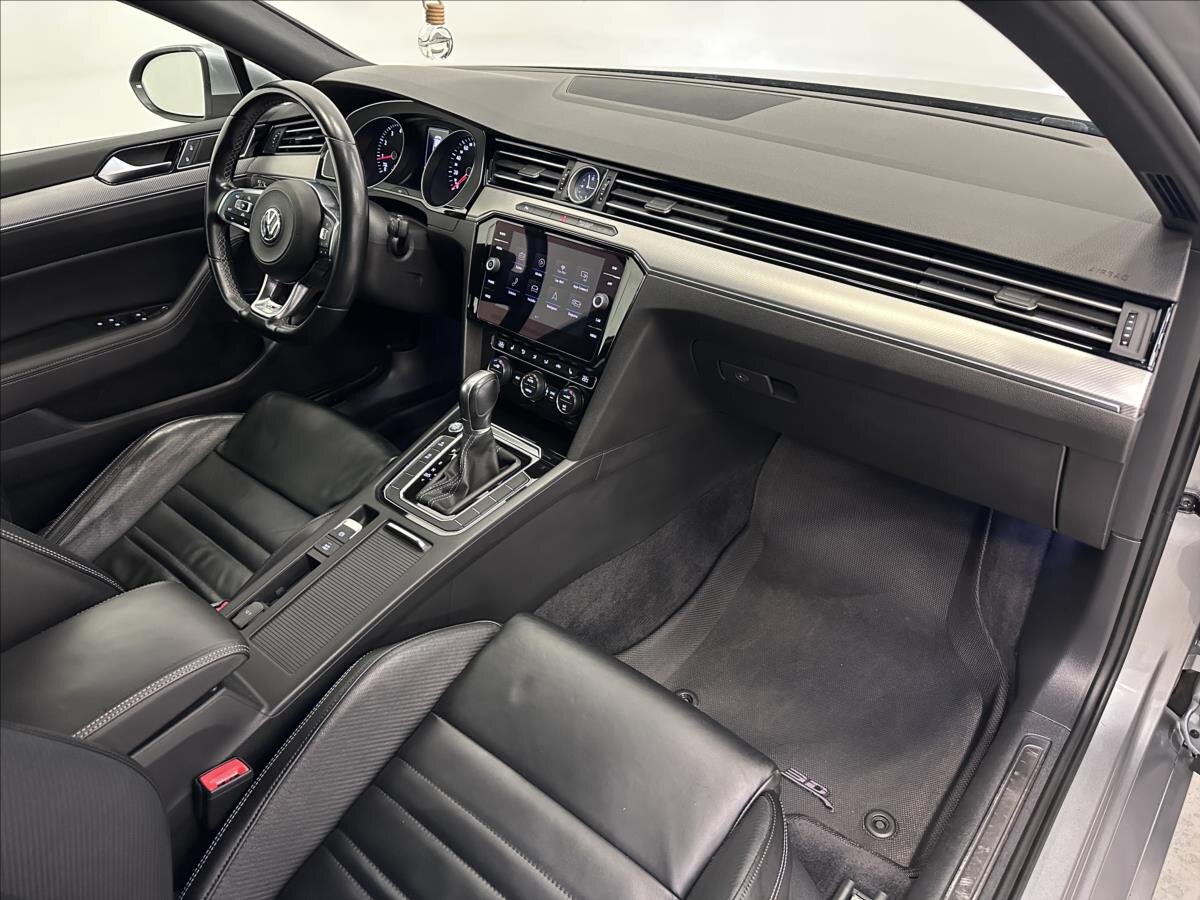 Volkswagen Passat Sedan 2,0 l 162 kw