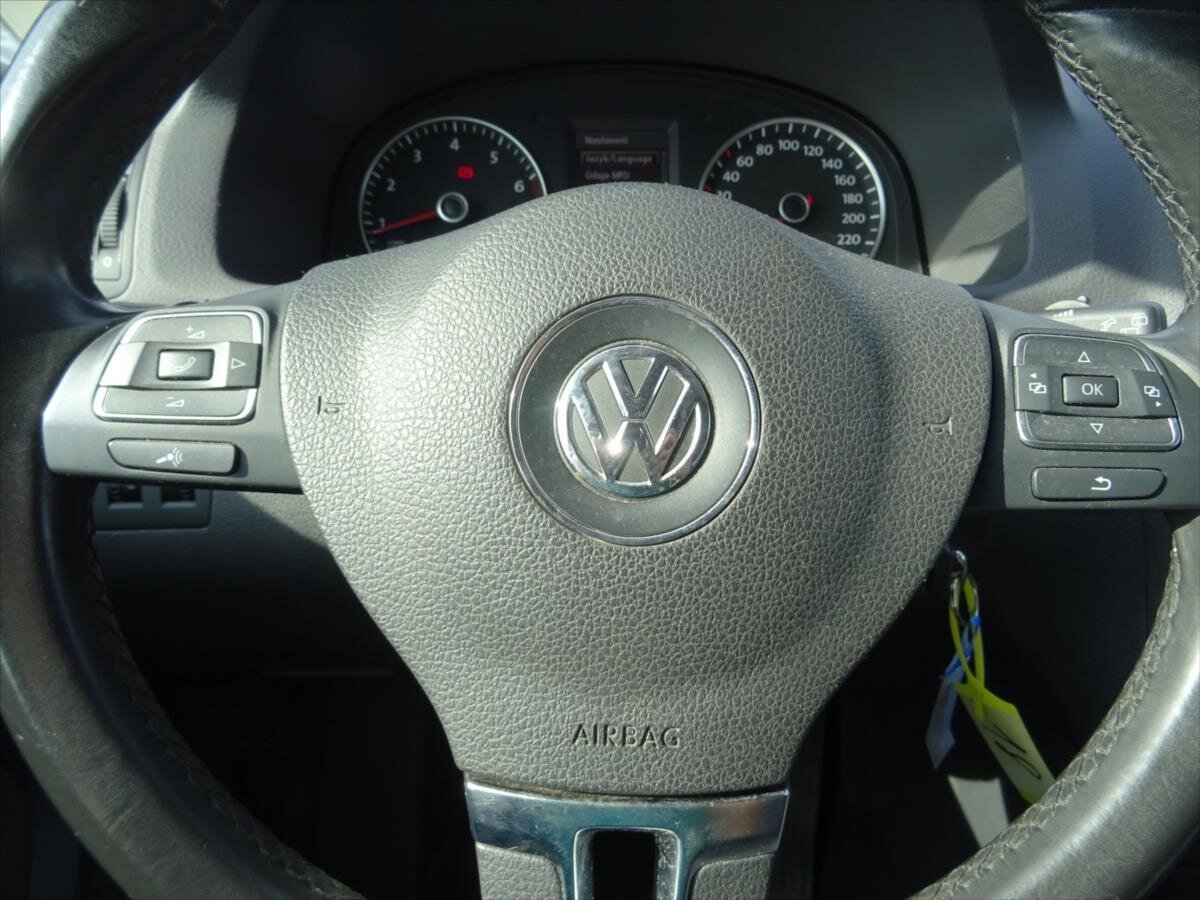 Volkswagen Touran MPV 1,2 l 77 kw