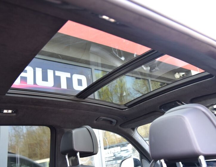 BMW X7 SUV / Terénní 3,0 l 195 kw