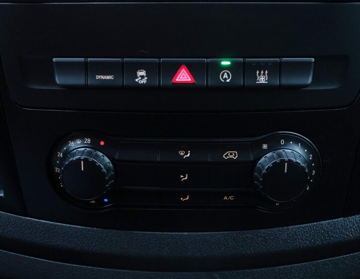 Mercedes-Benz Vito 24