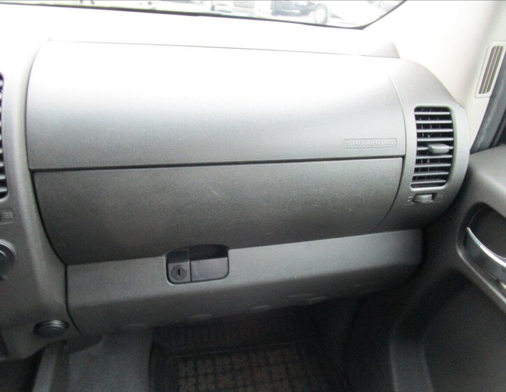 Nissan Navara Ostatní 2,5 l 126 kw