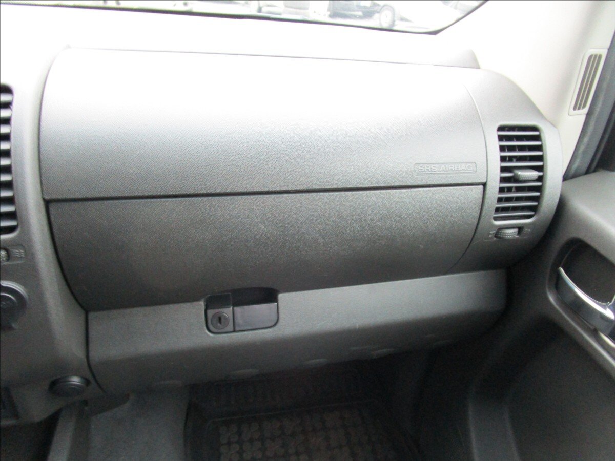 Nissan Navara Ostatní 2,5 l 126 kw