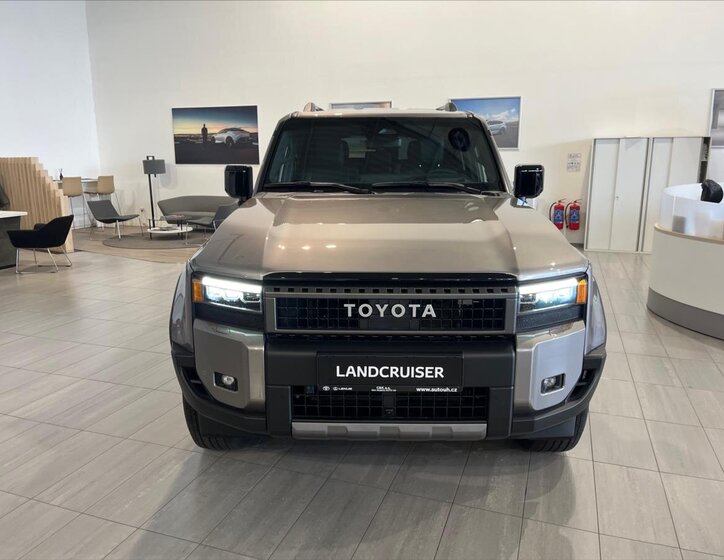 Toyota Land Cruiser SUV 2,8 l 150 kw