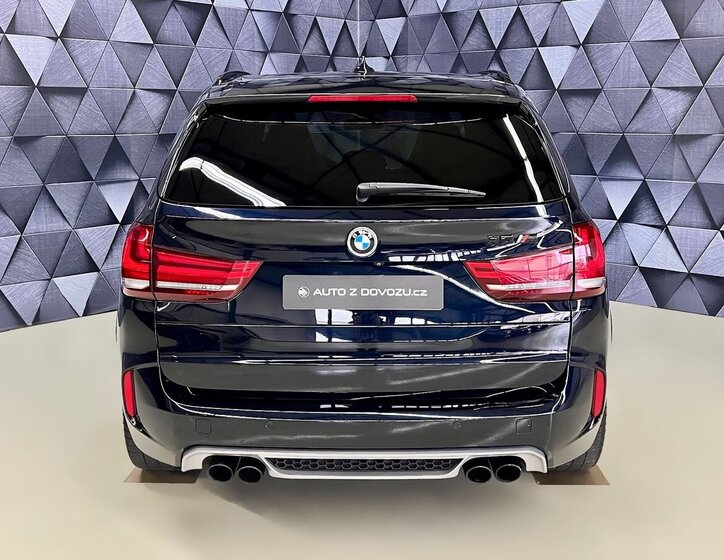 BMW X5 SUV / Terénní 4,4 l 423 kw