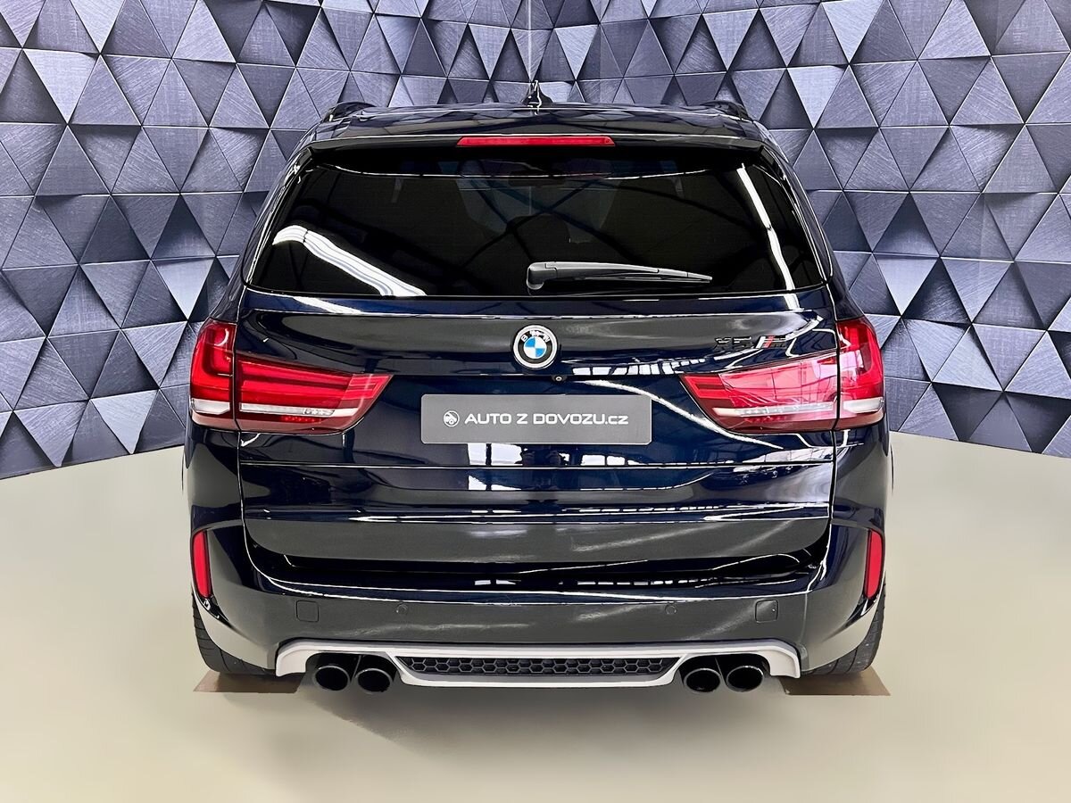 BMW X5 SUV / Terénní 4,4 l 423 kw