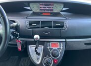 Peugeot 807 MPV 2,0 l 120 kw