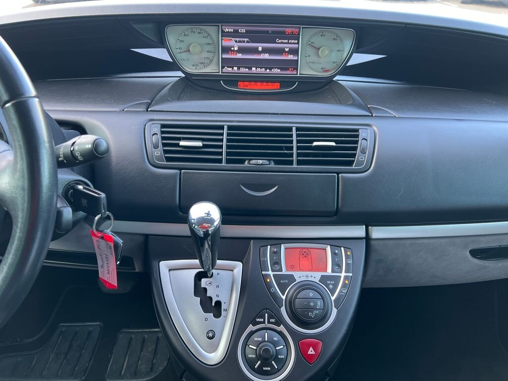 Peugeot 807 MPV 2,0 l 120 kw