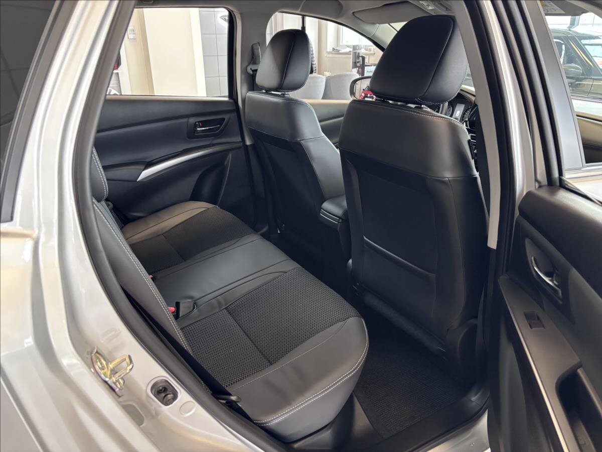 Suzuki S-Cross SUV / Terénní 1,4 l 81 kw