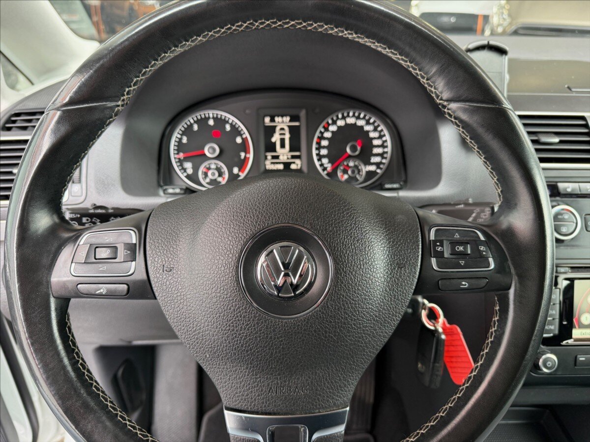 Volkswagen Touran Kombi 1,2 l 77 kw