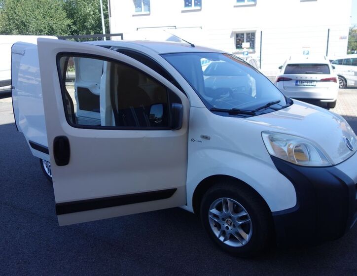 Peugeot Bipper 16