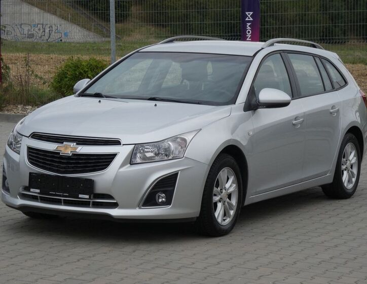 Chevrolet Cruze 4
