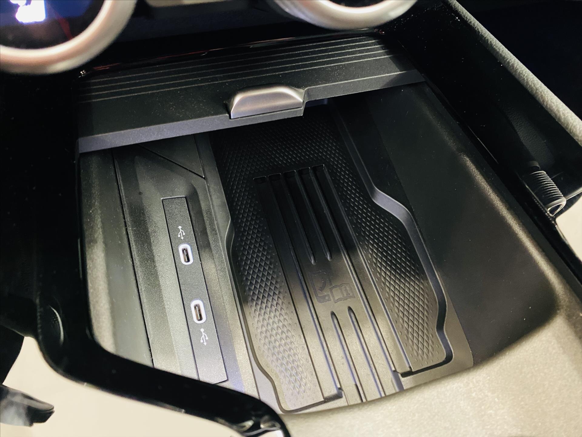 Škoda Superb Kombi 2,0 l 110 kw