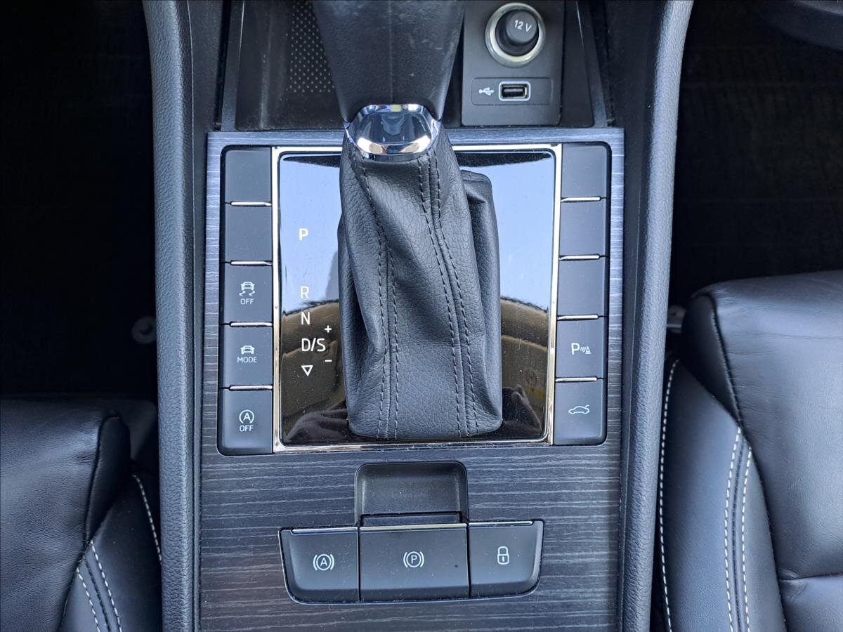 Škoda Superb Kombi 2,0 l 140 kw