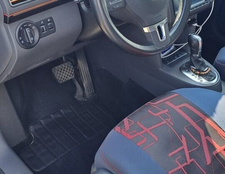 Volkswagen Touran SUV / Terénní 0,0 77 kw