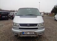 Volkswagen Caravelle 2