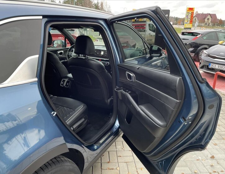 KIA Sorento SUV / Terénní 2,2 l 142 kw