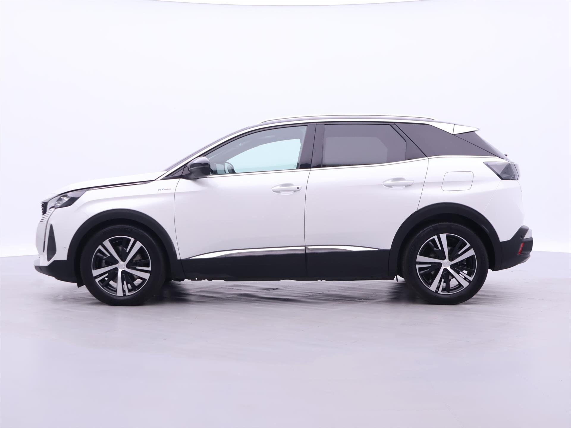 Peugeot 3008 SUV 1,6 l 133 kw