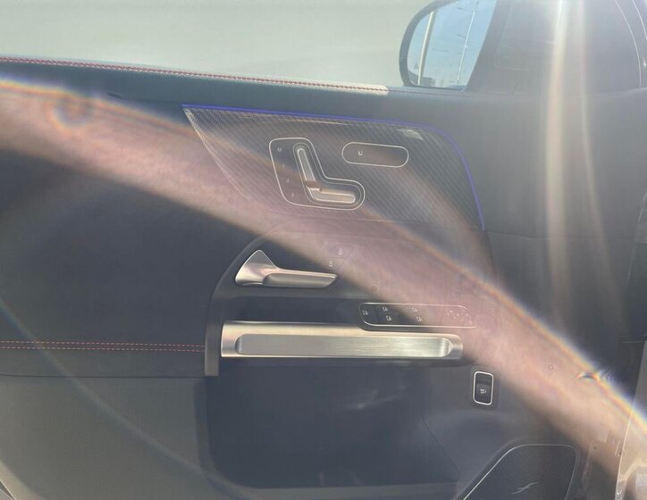 Mercedes-Benz GLB SUV / Terénní 2,0 l 110 kw