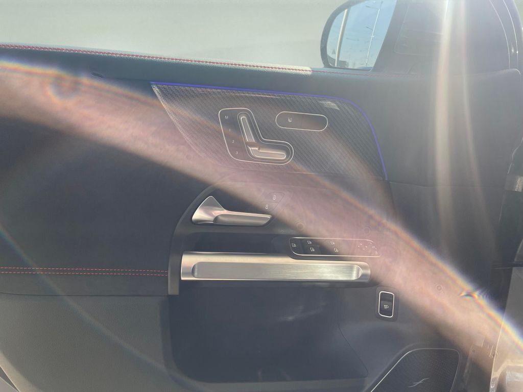 Mercedes-Benz GLB SUV / Terénní 2,0 l 110 kw