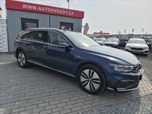 Volkswagen Passat Kombi 1,4 l 160 kw