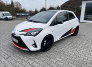 Toyota Yaris 1