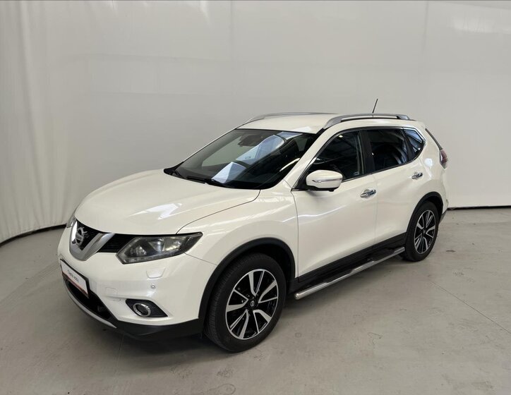 Nissan X-Trail SUV / Terénní 1,6 l 96 kw